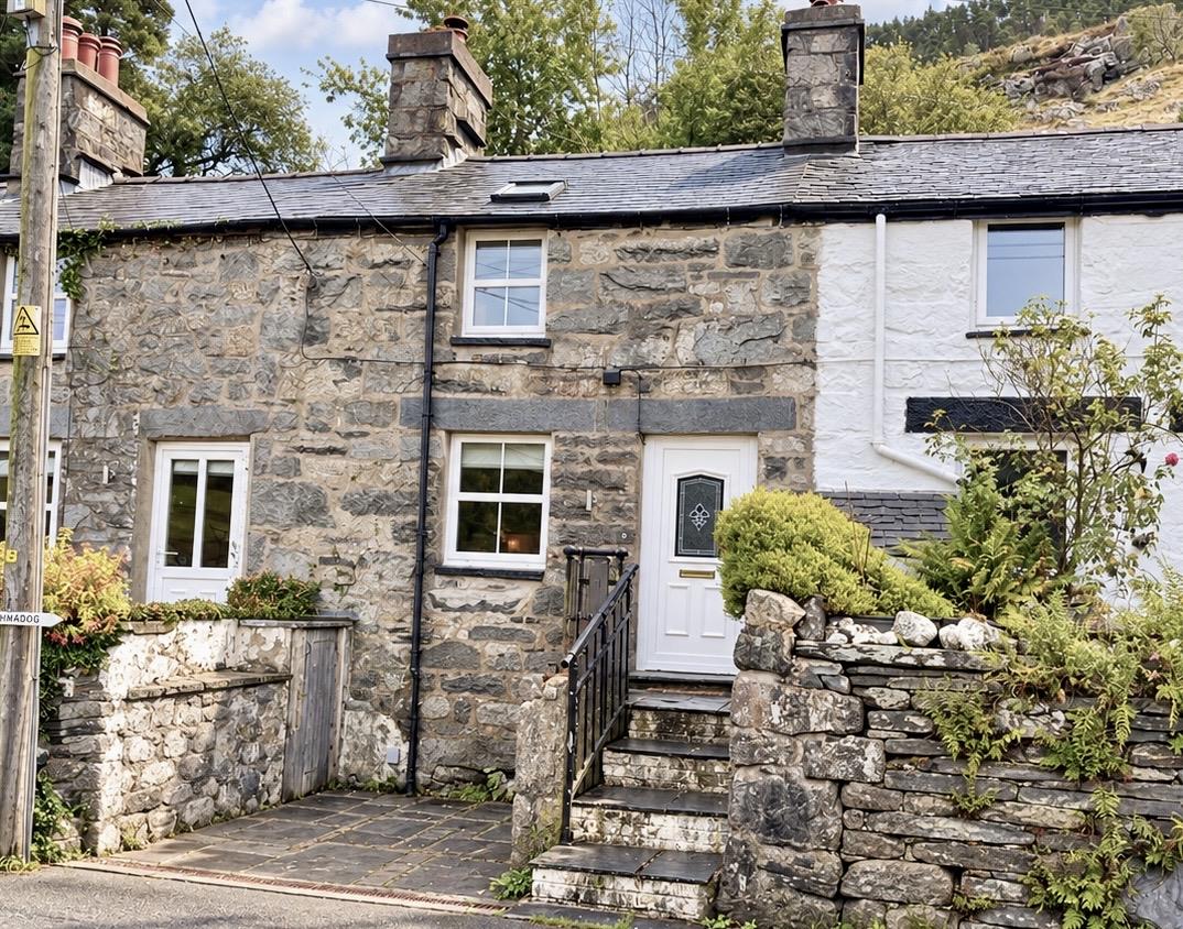 Carrog Terrace, Cwm Penmachno, Betws-Y-Coed